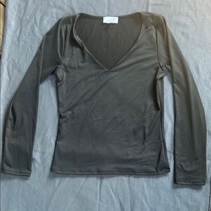 Gray Fitted Blouse with V-Neck and Full Sleeves